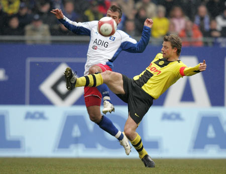 全国室内跳伞冠军赛在河南省航空运动管理中心举行.